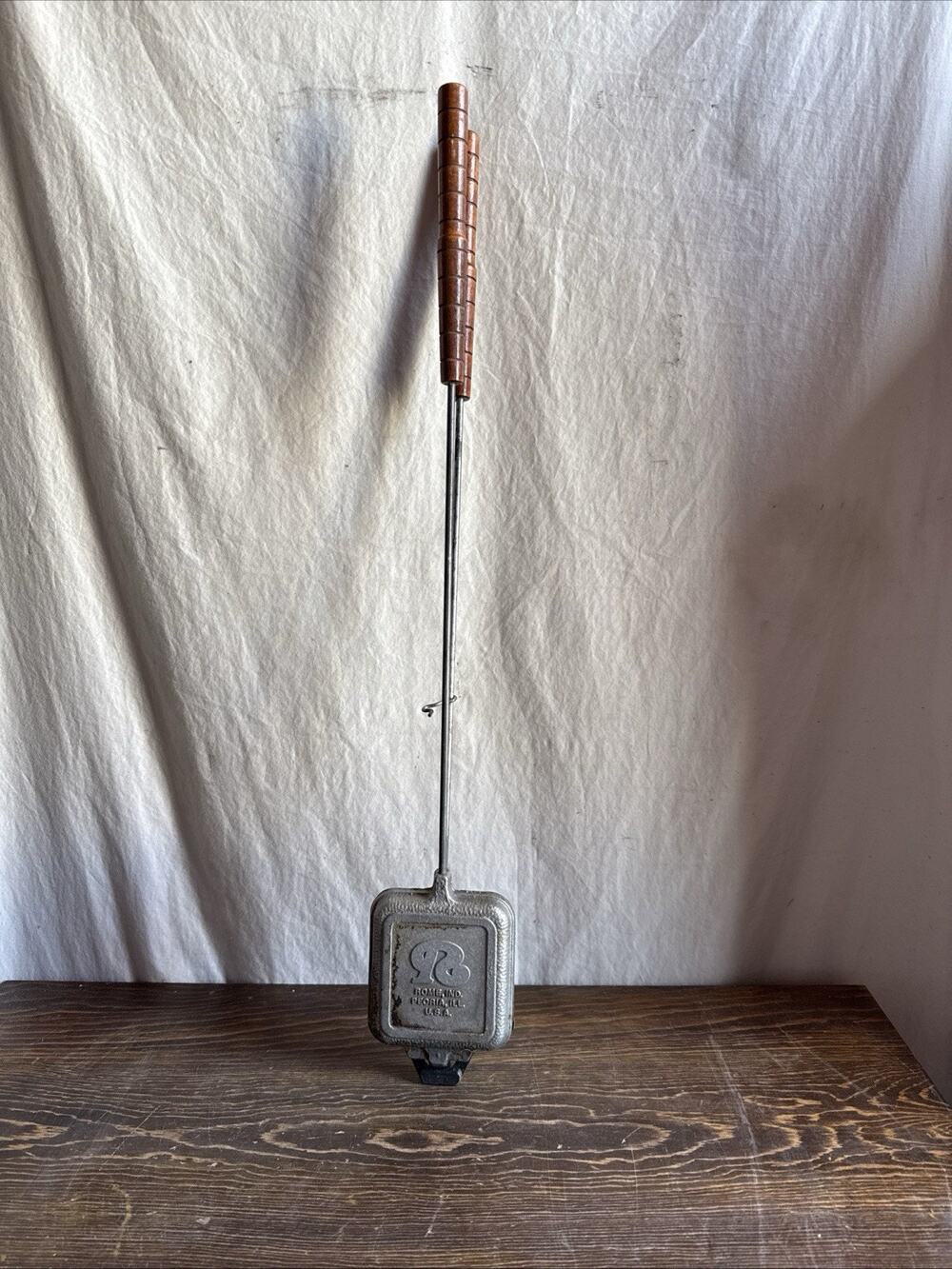 Vintage Rome Industries Cast Iron 4" Square Campfire Pie Iron Sandwich Cooker